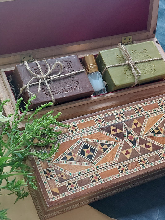 Luxurious Oriental Gift Set