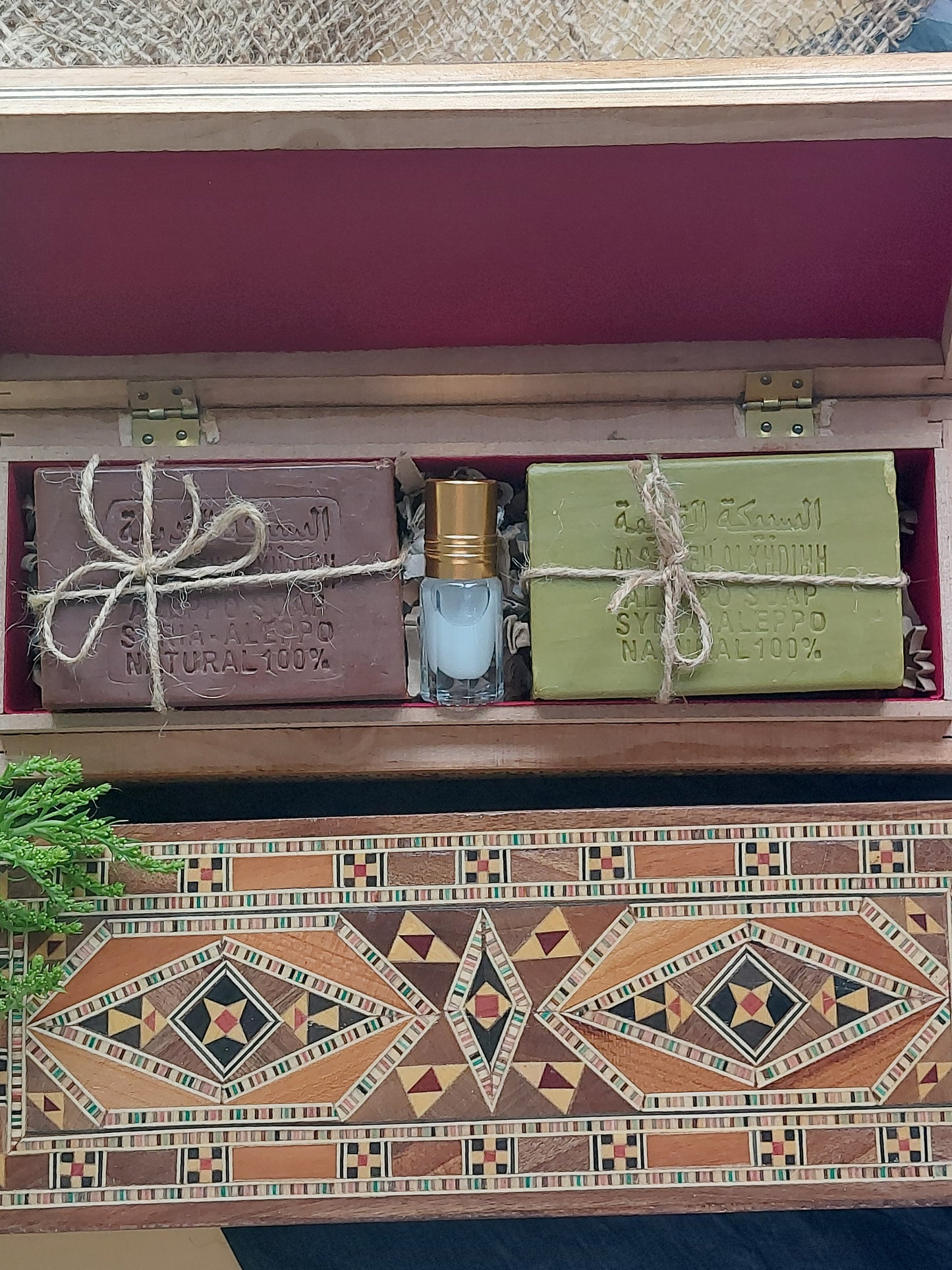 Luxurious Oriental Gift Set