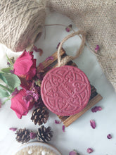 Load image into Gallery viewer, Damas Rose Soap ( shea butter and vitamin E oil )
