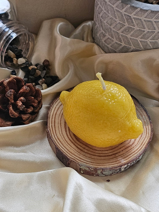 Lemon beeswax candle 🍋