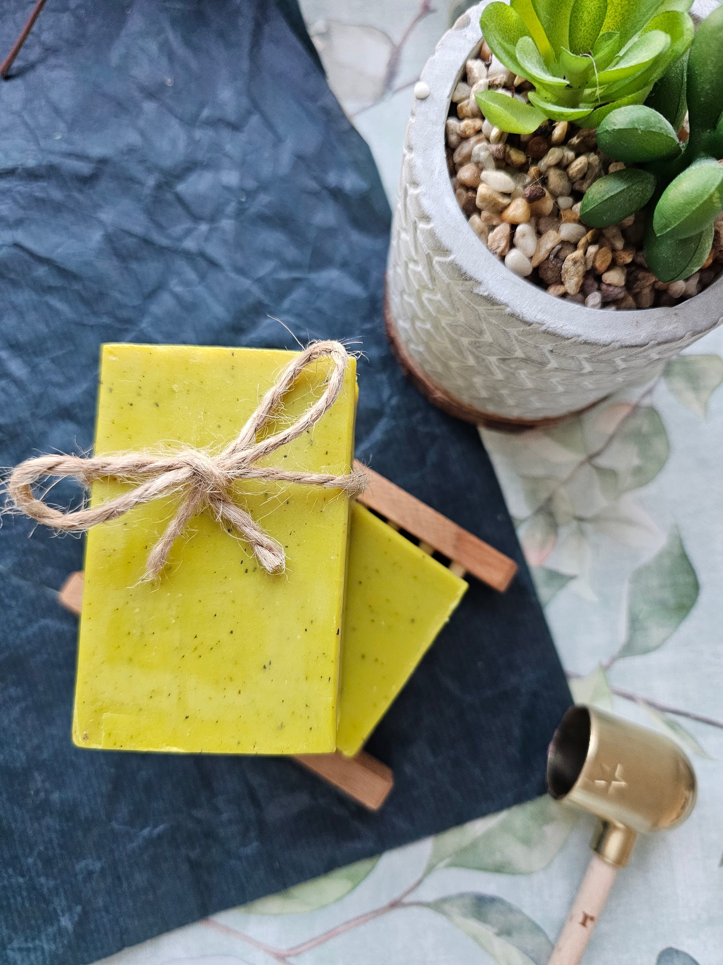 Aleppo Soap with Turmeric & Vitamin E Oil